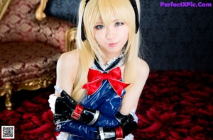 Cosplay Mike - Rain Ebony Style