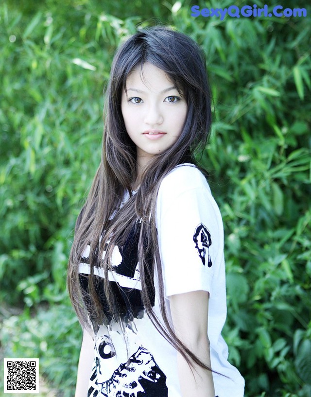 Emika Sagesaka - Longhairgroupsex Auinty Souking No.16724a